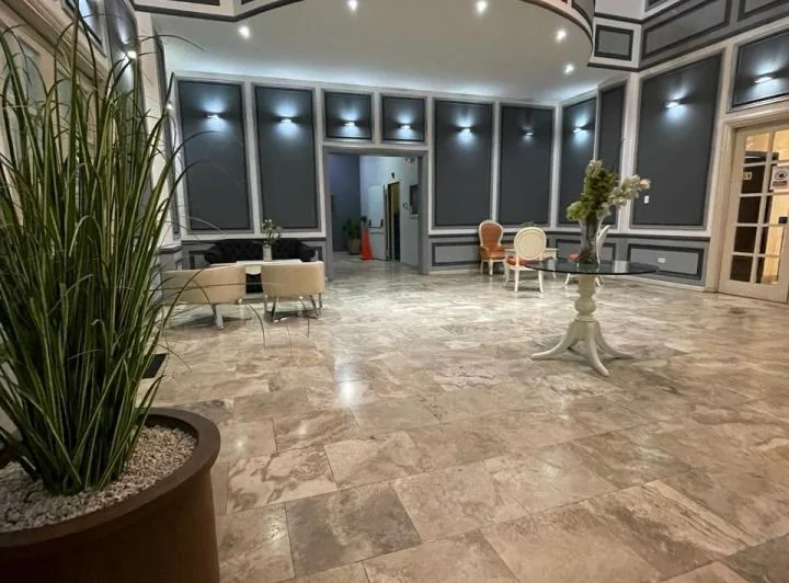 Oficina con Hermosa Vista de Renta o Venta — imagen 1