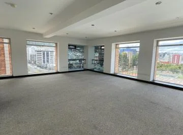 Oficina con Hermosa Vista de Renta o Venta — imagen 4