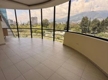 Oficina con Vista en Av Shyris y Rep. del Salvador — imagen 5