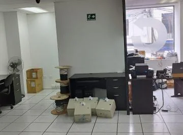 Vendo Local Comercial, Sánches y Cifuentes en Ibarra, Imbabura — imagen 2
