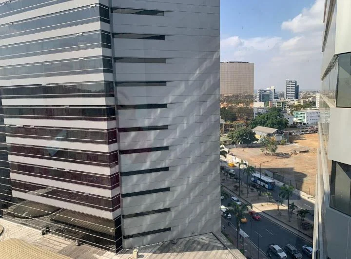 Se Vende Oficina Edif. Millenium Av Fco de Orellana (Marmir), Guayas — imagen 1