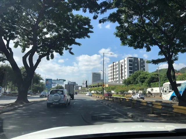 Venta - Oficina La Vista San Eduardo Av El Bombero, Guayas — imagen 1
