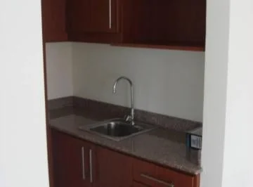 En Vende Oficina (Oportunidad) de 500 m con Amplias Terrazas Sector Coruña. Provincia de Pichincha — imagen 3