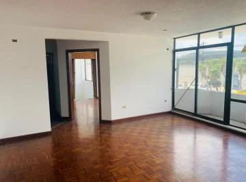 Vendo Edificio Comercial en Quito, Sector El Inca — imagen 2