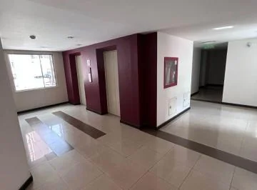 Consultorio 56 m² en Torre Bossano, 2 Parqueaderos, Seguridad 24/7, Ubicación Estratégica Quito — imagen 3