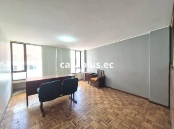 Oficina en Venta en El Centro de Latacunga, Cotopaxi — imagen 3