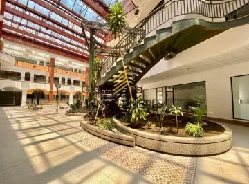 Edificio de Oficinas o Locales Comerciales en La Carolina — imagen 2