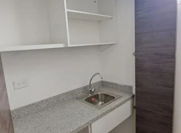 Venta de Oficina en La Floresta, Área 94 m² — imagen 2