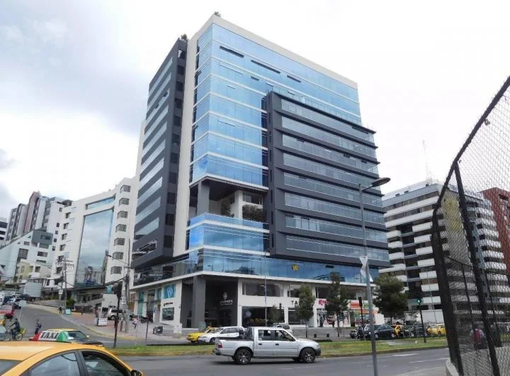 En Venta Oficina de 84 m² con Increible Vista en Pleno Centro Norte, Edif de Lujo. Provincia de Pichincha — imagen 1