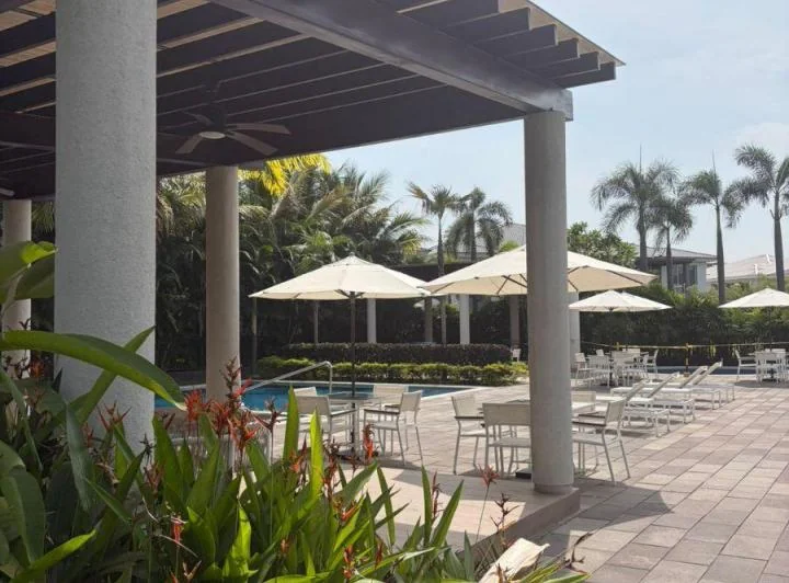 Samborondón Km 9 Jardines del Parque Magno Fuentes Departamento en Venta. Guayas — imagen 1