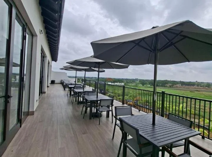 Oficina en Venta 51 m² - Nueva Plaza Comercial - Vía a Samborondón Km 10, Guayas — imagen 1