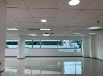 Norte. Parque Empresarial Colon. Oficina de 235 m² Impecable, Guayas — imagen 5