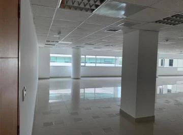Norte. Parque Empresarial Colon. Oficina de 235 m² Impecable, Guayas — imagen 3