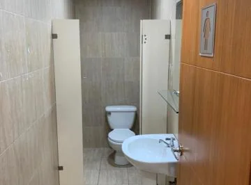 Norte. Parque Empresarial Colon. Oficina de 235 m² Impecable, Guayas — imagen 2