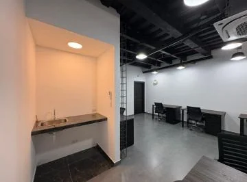 Oficina Moderna y Remodelada con 1 Parqueo Privado, Guayas — imagen 5