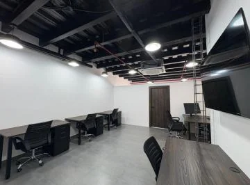 Oficina Moderna y Remodelada con 1 Parqueo Privado, Guayas — imagen 2