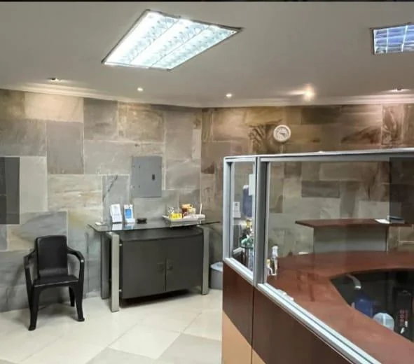 Kennedy Norte - Vendo Oficina Full Amoblada Cerca del Sri, Guayas — imagen 1