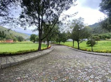Terreno de Venta Dentro de La Urbanización Pachosalas, Cumbayá. Exclusividad, Vista, Tranquilidad — imagen 4