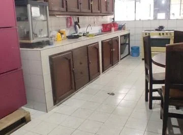 ¡Oportunidad! Casa Comercial 560 m² Terreno, 16 Hab, 7 Parqueos. Sector Andalucía — imagen 3