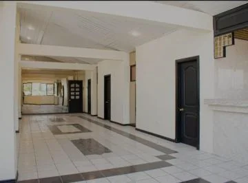Venta Oficina Ideal Consultorios 145 m² - Av Victor Emilio Estrada, Urdesa, Guayas — imagen 3