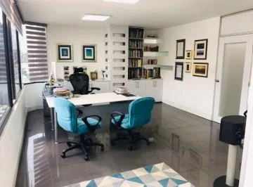 Se Vende Oficina Calles Francisco Pizarro y Santa Maria Paralela a La Av Colon — imagen 4