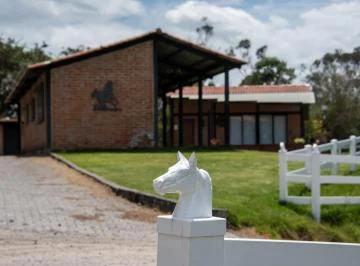 Terreno en Venta 9.440 m² Club Campestre La Esperanza — imagen 4