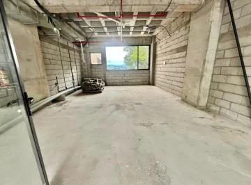 Local Comercial en Venta – Excelente Ubicación en Cumbayá Av — imagen 2