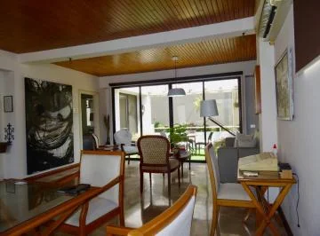 Kennedy Norte. Vendo Edificio Ideal Para Spa. La Mejor Ubicacion, Guayas — imagen 5