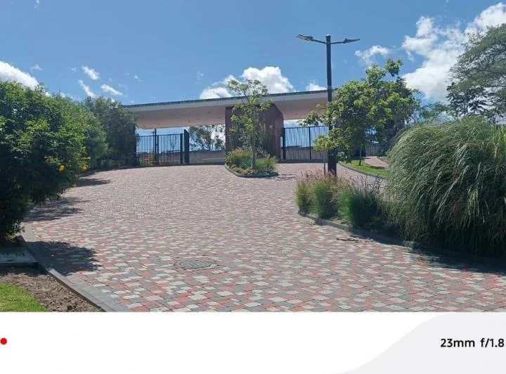Tumbaco Terreno de Venta Urbanizacion de Lujo — imagen 1