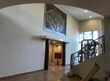 En El Corazon de Urdesa Vendo Local Comercial, Guayas — imagen 5