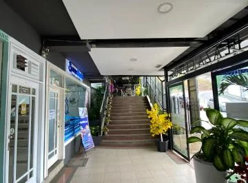 Oportunidad Local Comercial a La Principal - Plaza Ceibos Cumbres, Guayas — imagen 2