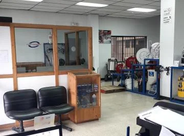 Re/max Futuro Vende Local Comercial de 650 m², Uso Suelo Multiple, Sector El Inca — imagen 5