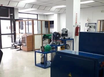 Re/max Futuro Vende Local Comercial de 650 m², Uso Suelo Multiple, Sector El Inca — imagen 4
