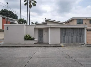 Propiedad Para Oficinas y Servicios en Urdesa - Mlvillegas, Guayas — imagen 5
