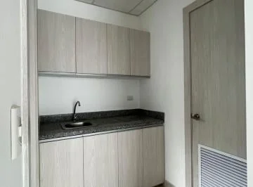 Oficina en Venta 72 m² - Edificio Corporativo, Ceibos - Av Leopoldo Carrera, Guayas — imagen 2
