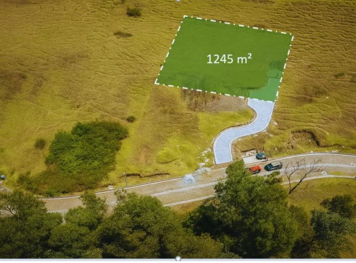 Terreno de Venta de 1245 m² Urbanización Altos de Betania, Alangasí — imagen 1