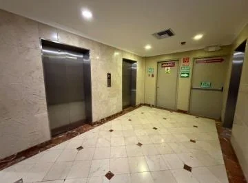 En Venta Oficina Ejecutiva 31 m² - Edificio Las Cámaras - Guayaquil, Guayas — imagen 3