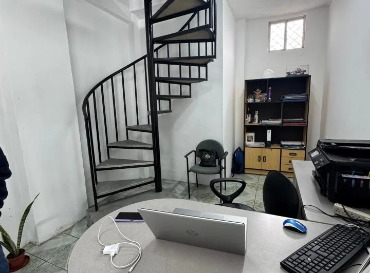 ¡Precio Increíble! de Venta Local (Plataforma Sur) — imagen 1