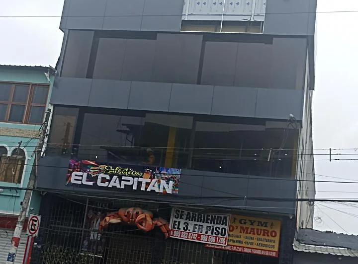 Edificio Comercial en Venta La 29 y Portete A. Marin, Guayas — imagen 1