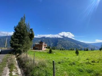 Se Vende Propiedad Amplia con Terreno de 4000 m² - Baños de Agua Santa, Tungurahua — imagen 4