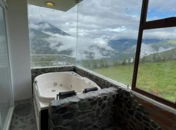 Se Vende Propiedad Amplia con Terreno de 4000 m² - Baños de Agua Santa, Tungurahua — imagen 3