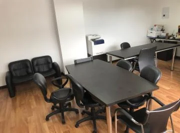 Vendo Oficina 6 Diciembre y Bossano Mlasanza — imagen 5