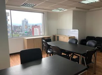 Vendo Oficina 6 Diciembre y Bossano Mlasanza — imagen 3