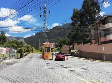 Terreno en Venta 3.010 m² Iñaquito Alto, Ideal Para Proyecto Inmobiliario. Provincia de Pichincha — imagen 3