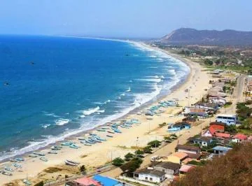 Tu Casa en Urbanización Cerca Al Mar. Olinas del Mar / D1, Manabí — imagen 2