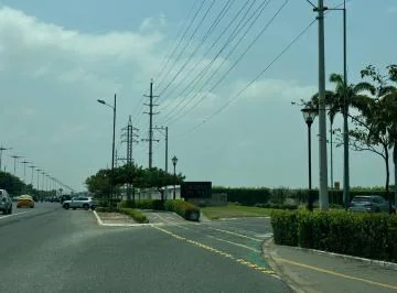 Terreno en Venta Urb. Laguna del Sol Samborondon, Guayas — imagen 5