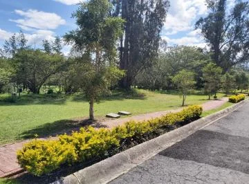 Vendo Espectacular Terreno Plano 1.100 m², Vistas, Urbanización Lujo, Seguridad — imagen 4
