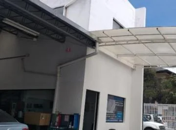 Arriendo o Vendo Local Av Principal Centro Norte de Quito — imagen 4
