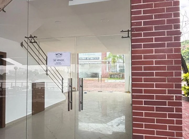 Venta de Local Comercial de 90 m², Centro Comercial Mix Center (Oportunidad Solo de Contado), Guayas — imagen 1