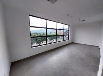 Oficina en Venta, Ceibos / Olivos, 55 m² + Parqueo - Mons Garcia, Guayas — imagen 4